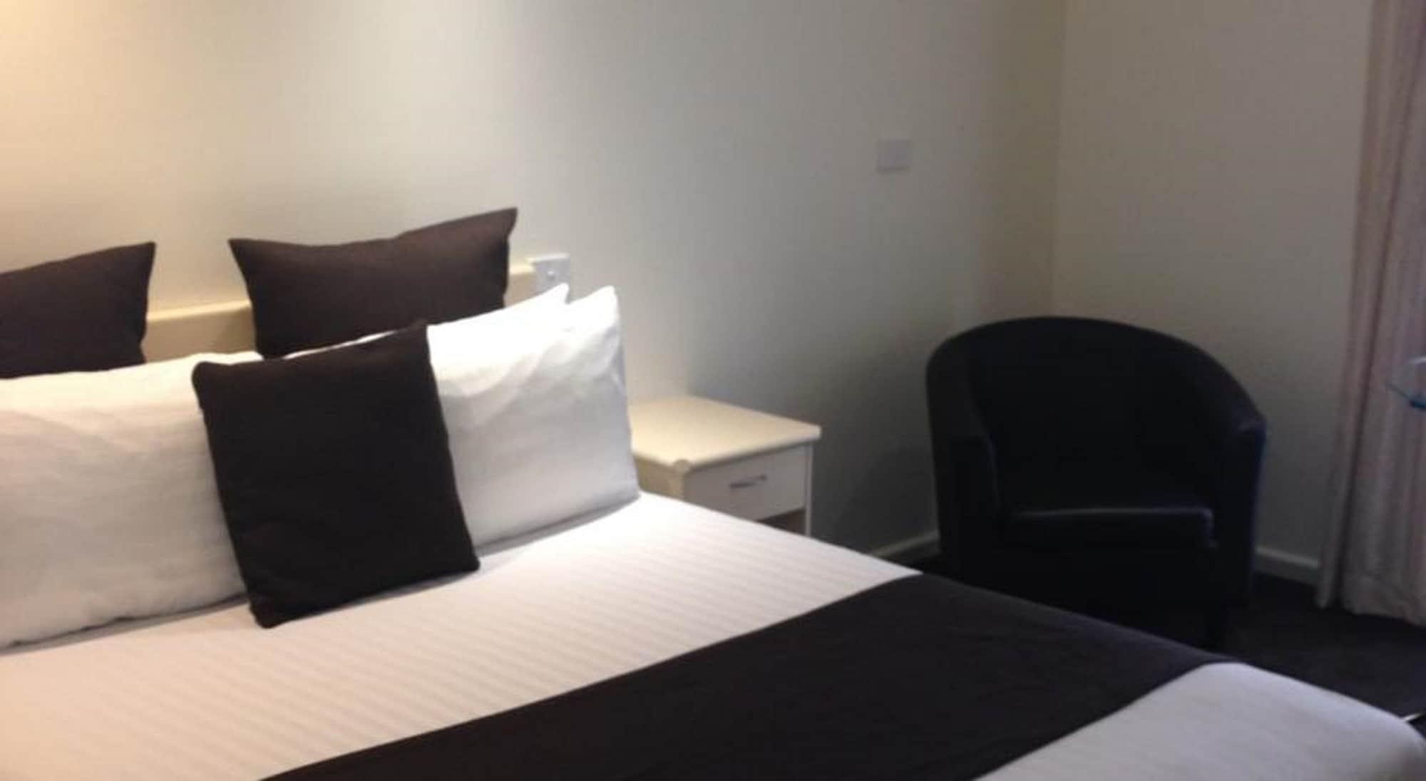 เซ็นทรัล คาเลอลา มอเตอร์ ลอดจ์ Motel ออเรนจ์ ภายนอก รูปภาพ