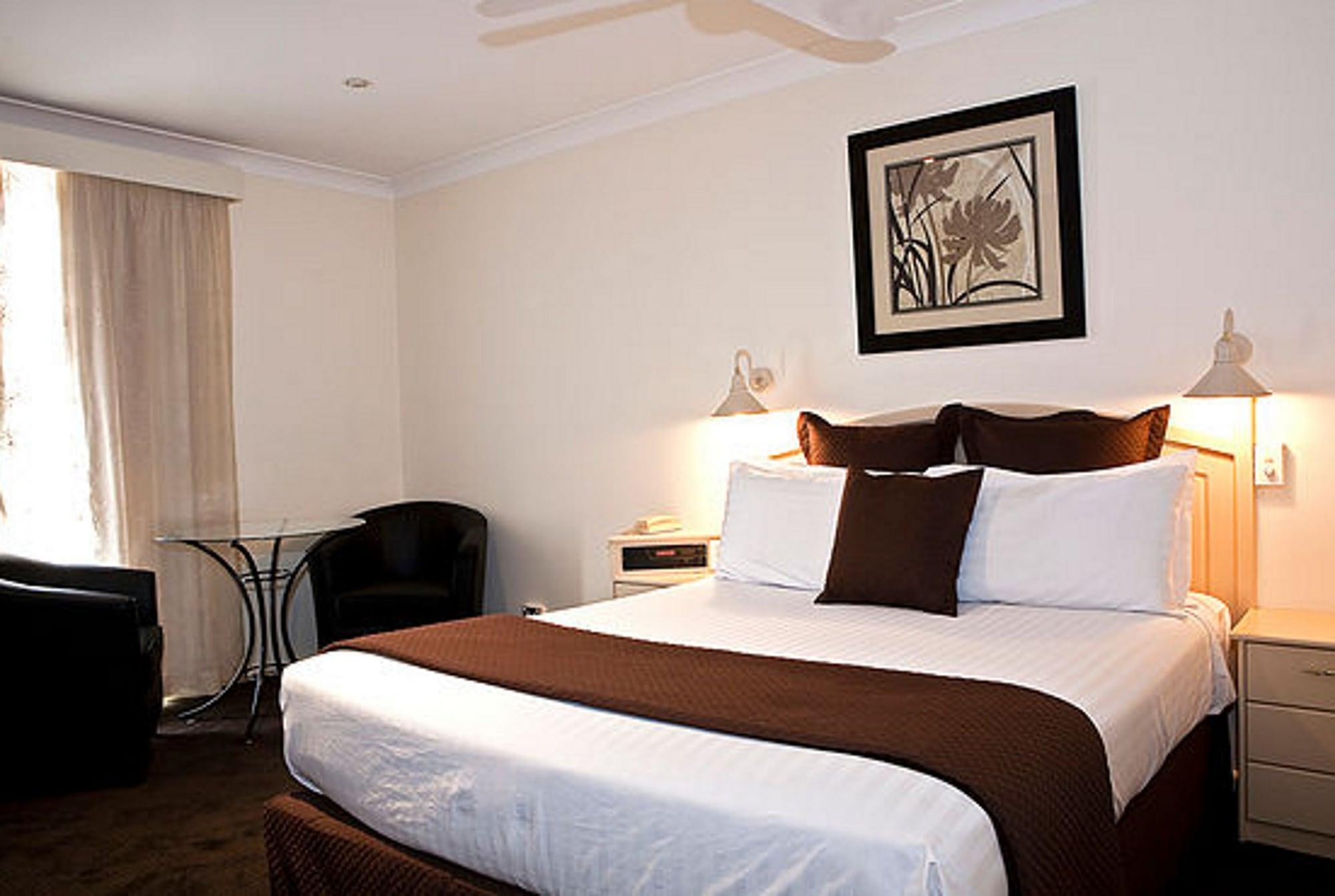 เซ็นทรัล คาเลอลา มอเตอร์ ลอดจ์ Motel ออเรนจ์ ภายนอก รูปภาพ