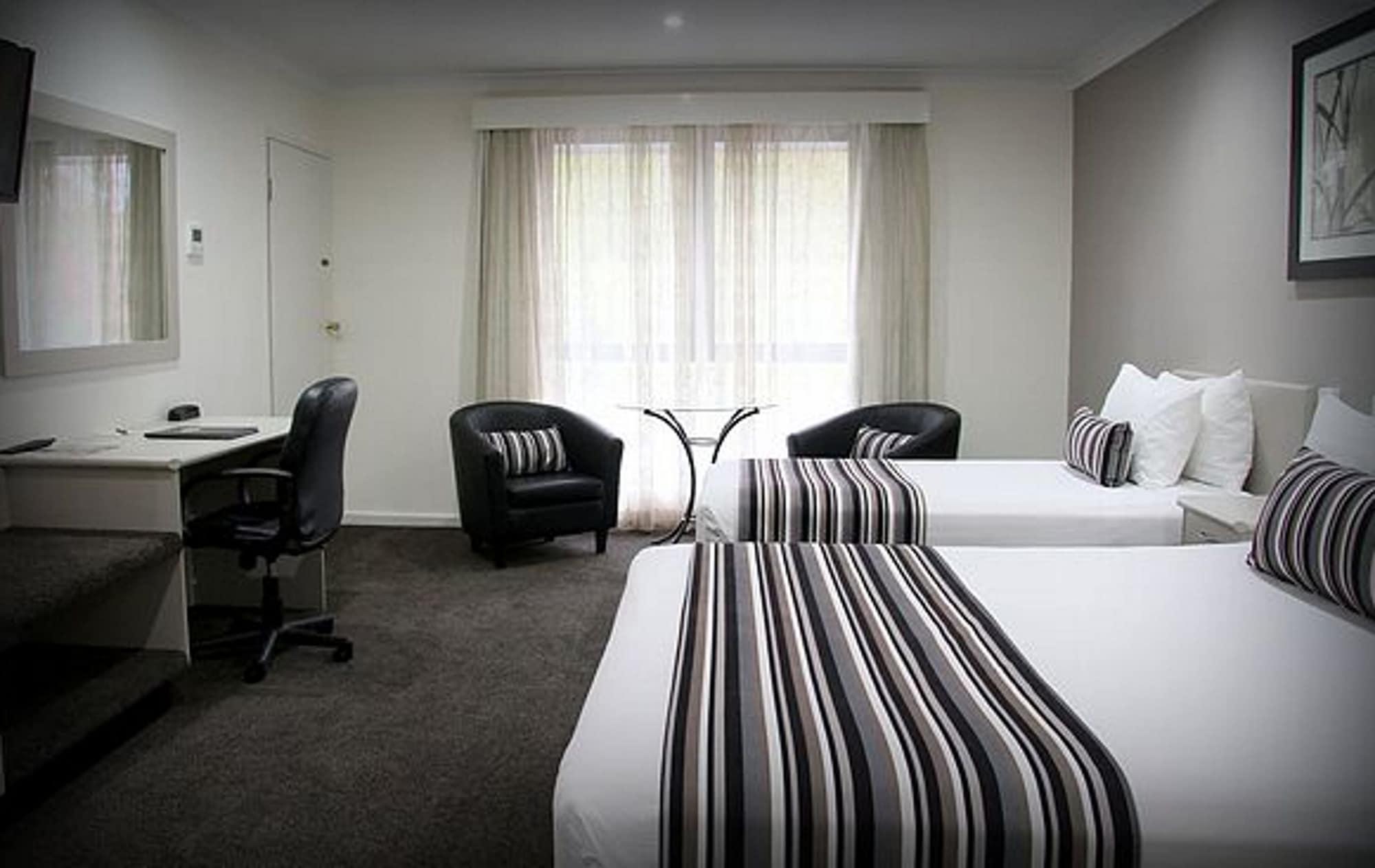 เซ็นทรัล คาเลอลา มอเตอร์ ลอดจ์ Motel ออเรนจ์ ภายนอก รูปภาพ