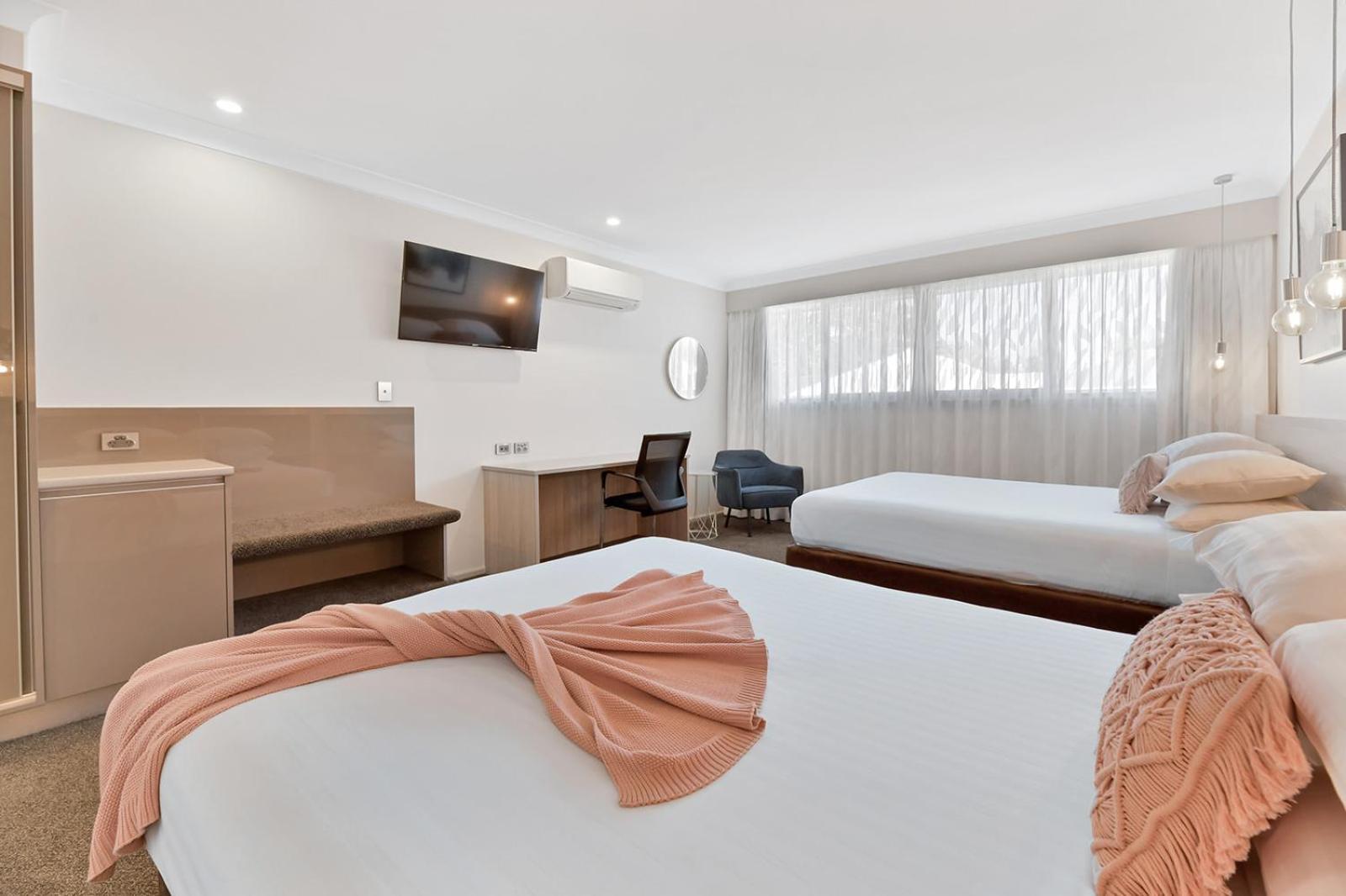 เซ็นทรัล คาเลอลา มอเตอร์ ลอดจ์ Motel ออเรนจ์ ภายนอก รูปภาพ